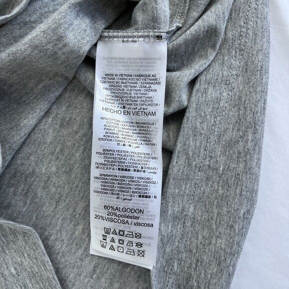 New The Nike Tee Philadelphia Phillies Women’s V-Neck T-Shirt Sz M NWT Gray - Picture 6 of 7